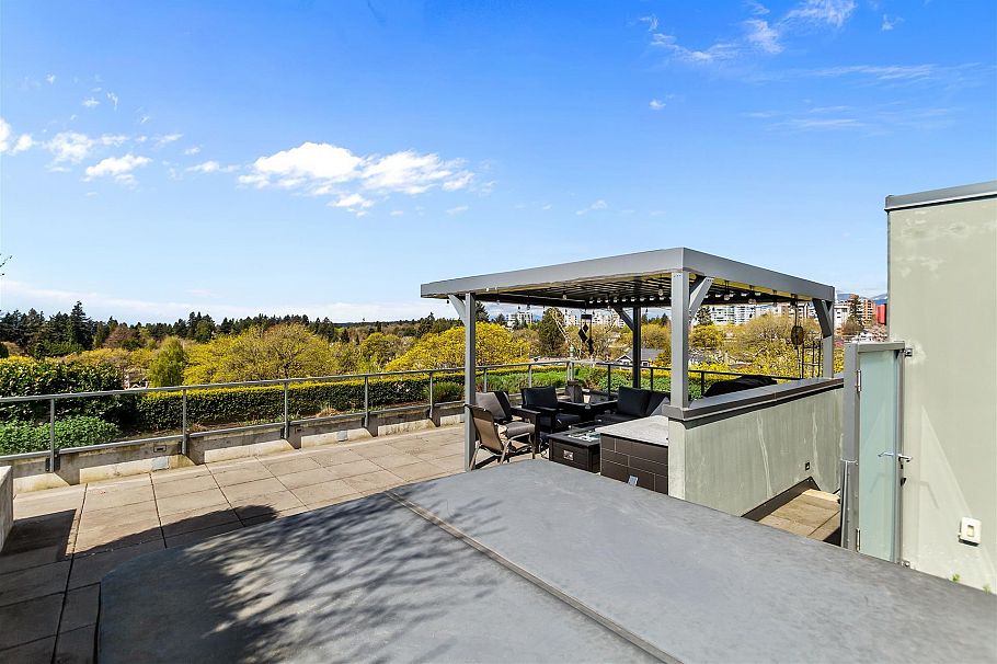 402 6333 West Boulevard Vancouver, BC - 17