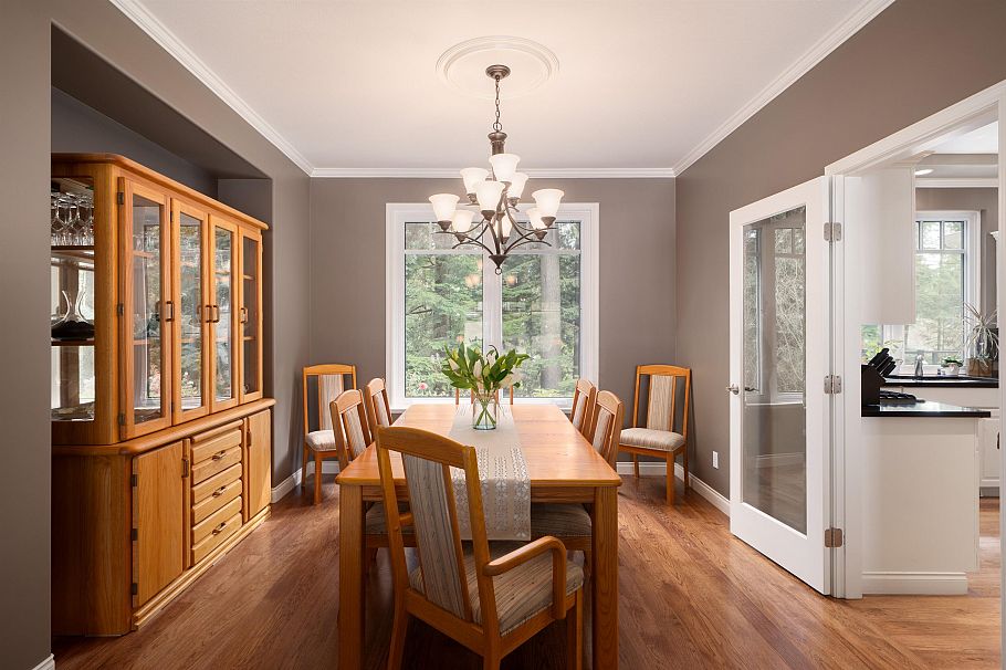 801 Regal Crescent North Vancouver, BC - 8