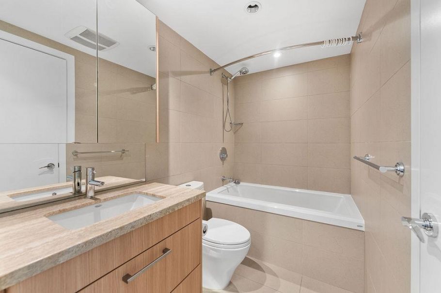 701 1708 Columbia Street Vancouver, BC - 21