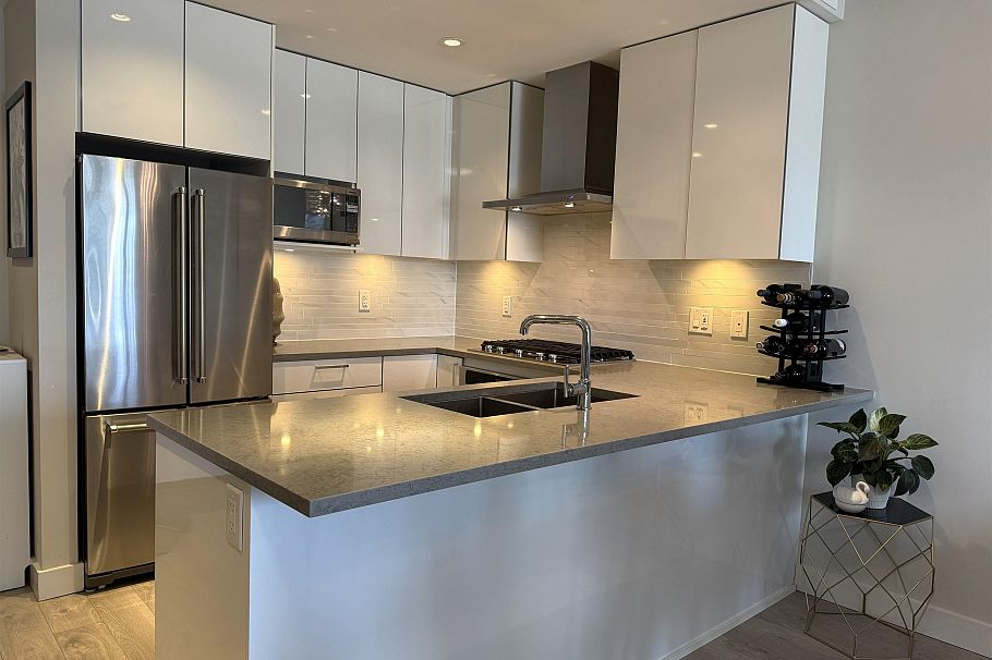 401 1788 Gilmore Avenue Burnaby, BC - 3