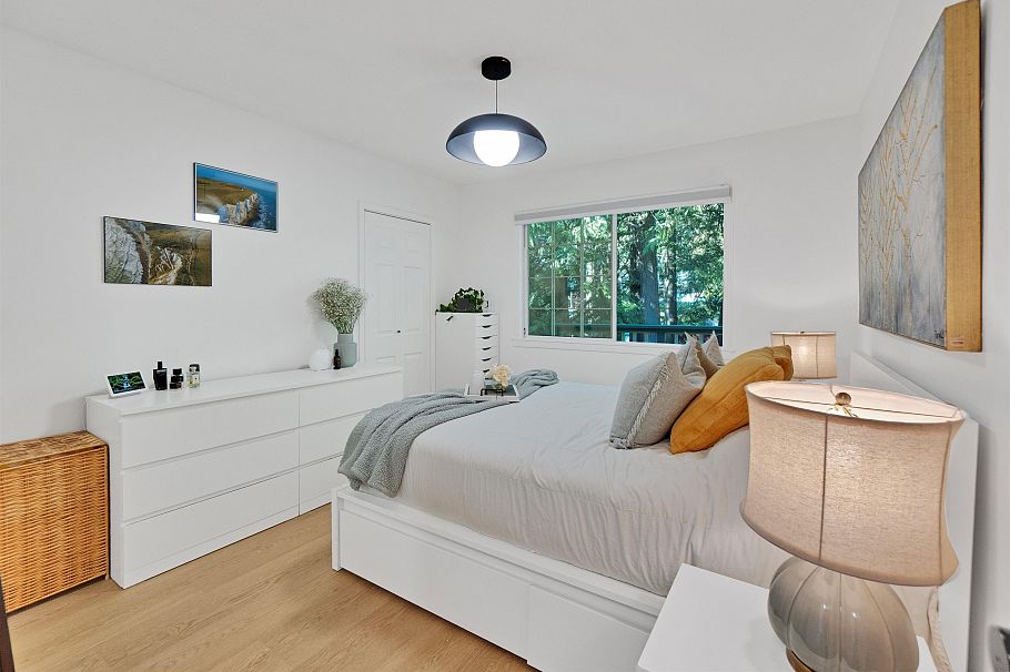 1652 Coleman Street North Vancouver, BC - 16