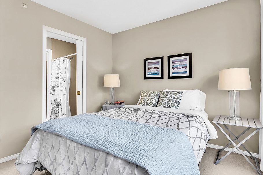 3263 W 14th Avenue Vancouver, BC - 18