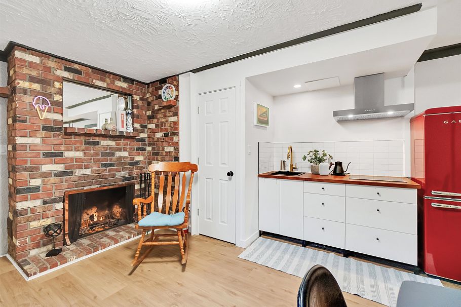 1652 Coleman Street North Vancouver, BC - 24