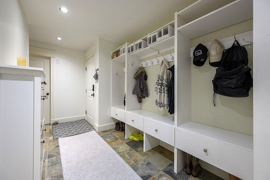 3402 Anne Macdonald Way North Vancouver, BC - 19