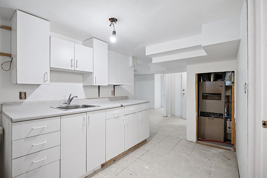 4470 Osler Street Vancouver, BC - 10