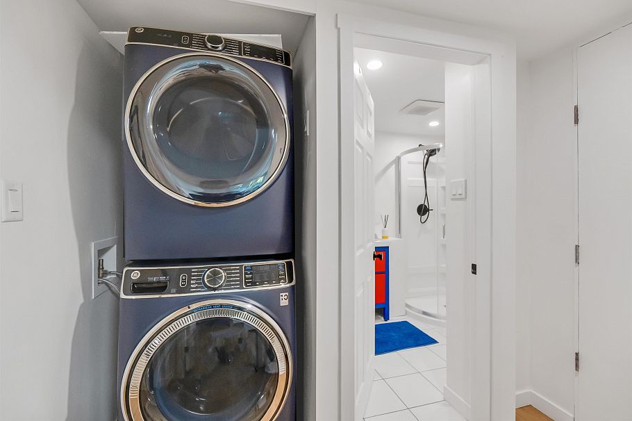 1652 Coleman Street North Vancouver, BC - 31