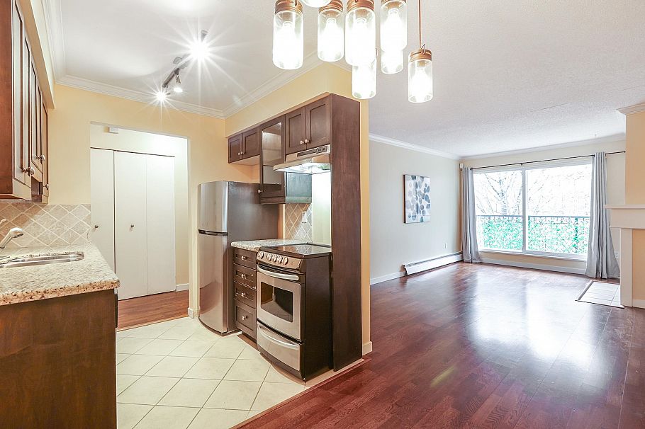 307 1169 Nelson Street Vancouver, BC - 12