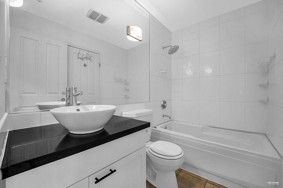 404 2575 W 4th Avenue Vancouver, BC - 16