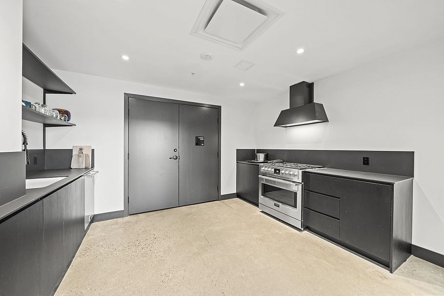 3958 Dumfries Street Vancouver, BC - 30