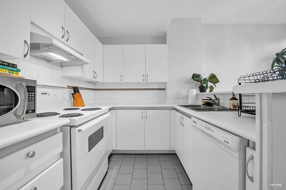1512 989 Nelson Street Vancouver, BC - 11