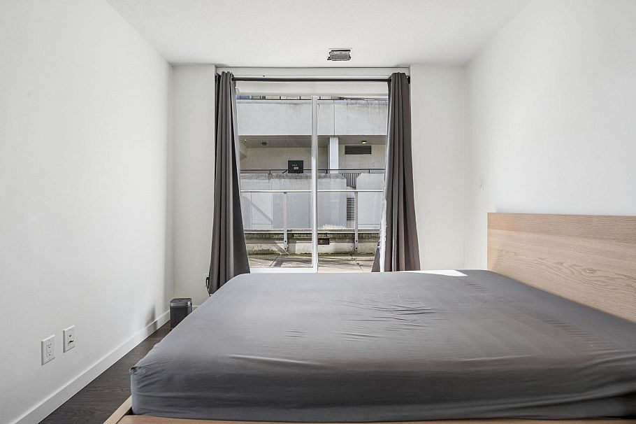 317 5665 Boundary Road Vancouver, BC - 4