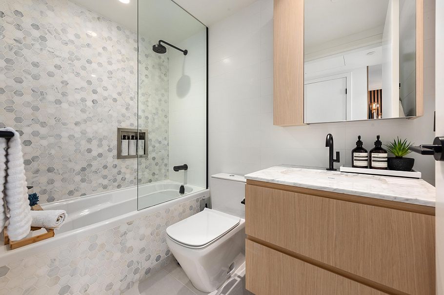 403 1365 Davie Street Vancouver, BC - 12