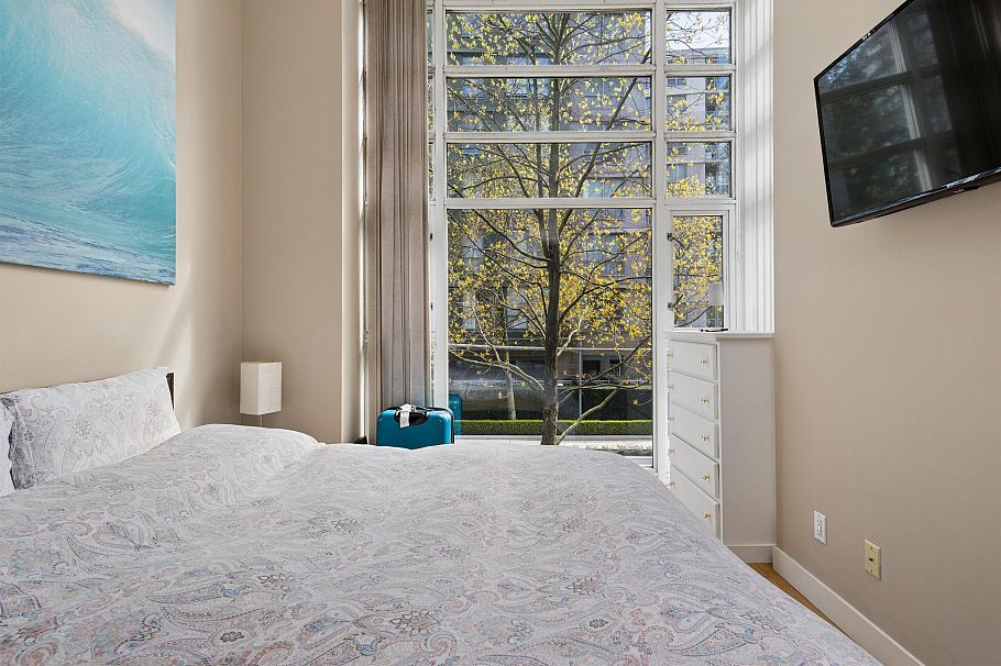 2P 1033 Marinaside Crescent Vancouver, BC - 11