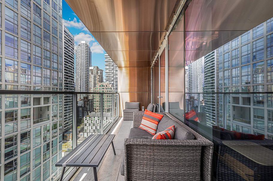 2306 1480 Howe Street Vancouver, BC - 16