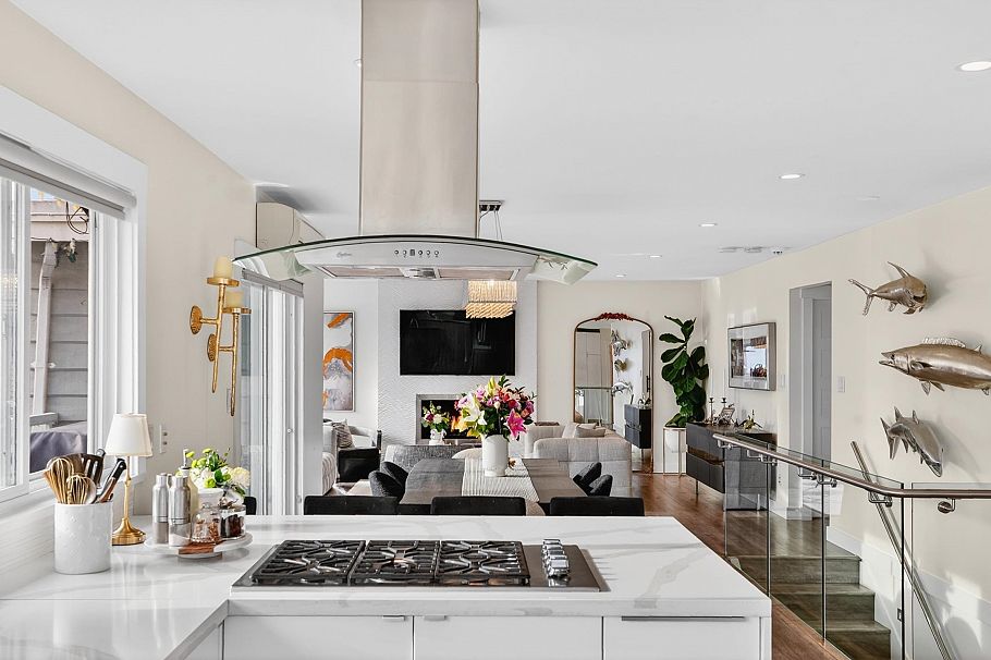 668 Alpine Court North Vancouver, BC - 9