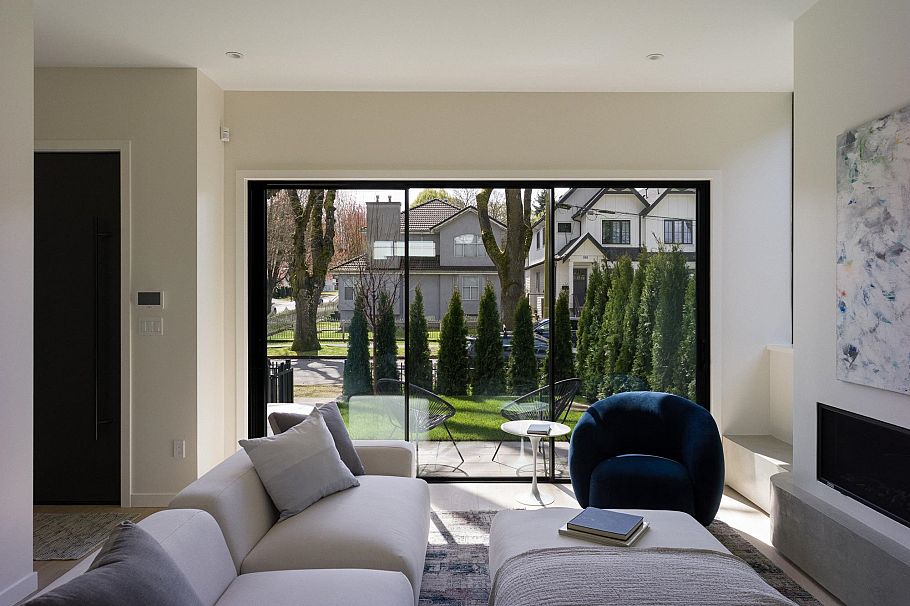 893 E 21st Avenue Vancouver, BC - 3