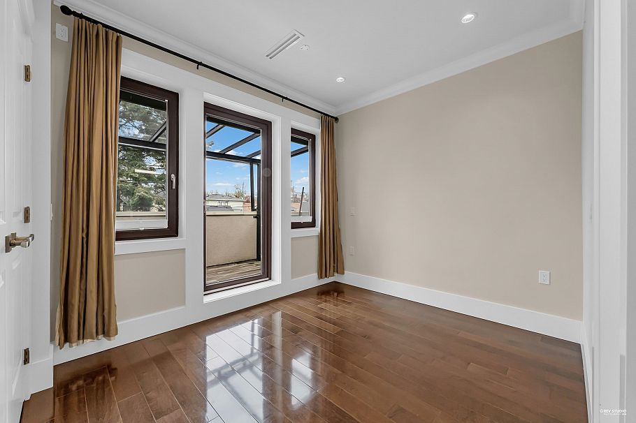 2149 W 46th Avenue Vancouver, BC - 16