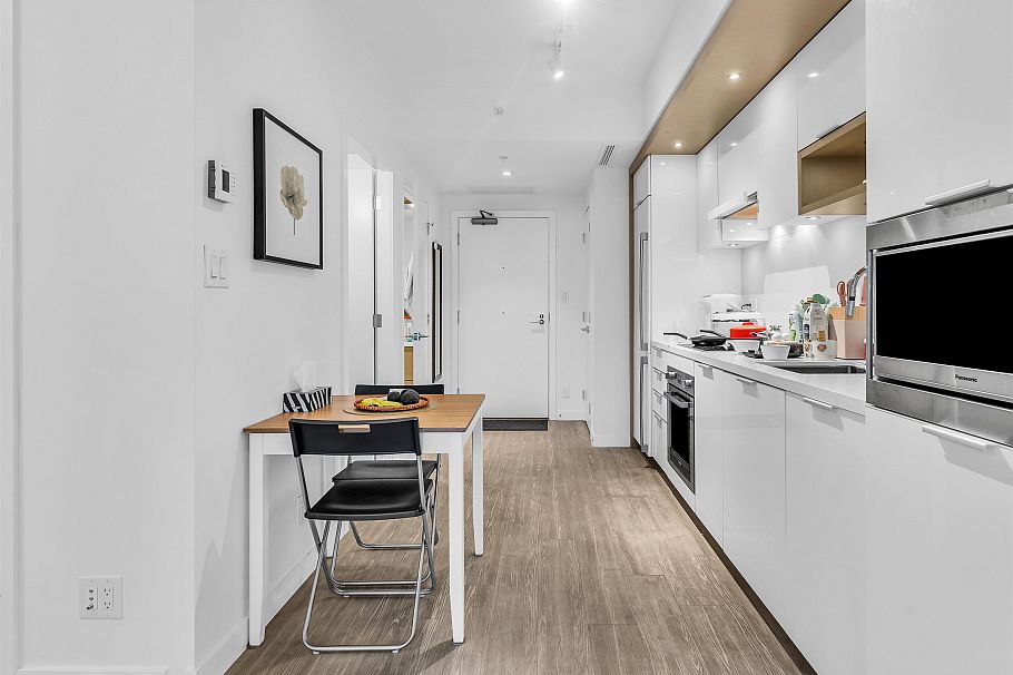 203 1661 Quebec Street Vancouver, BC - 6