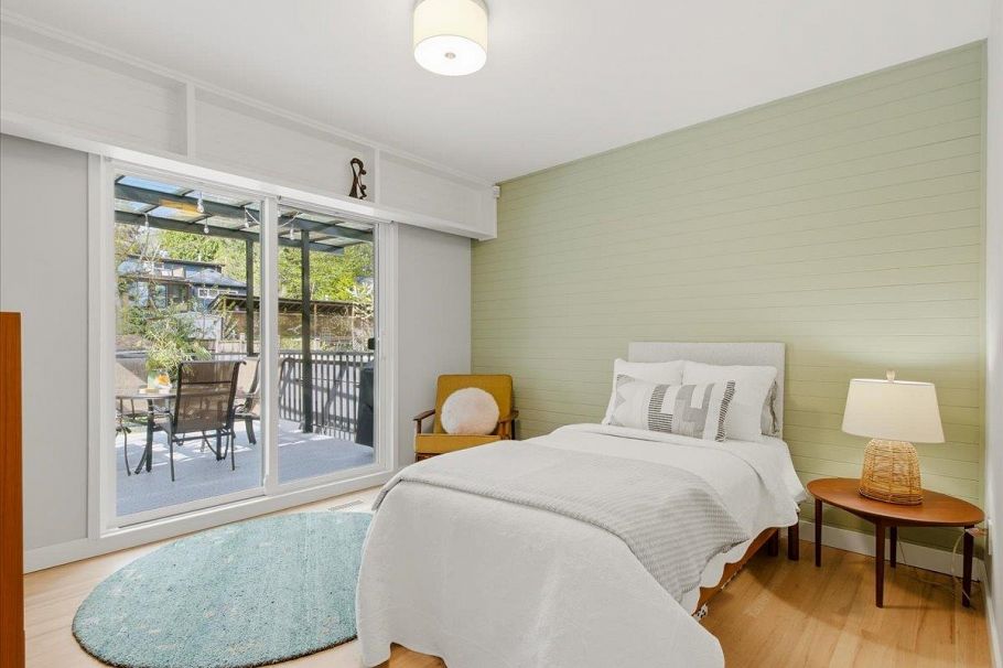 1392 Chamberlain Drive North Vancouver, BC - 15