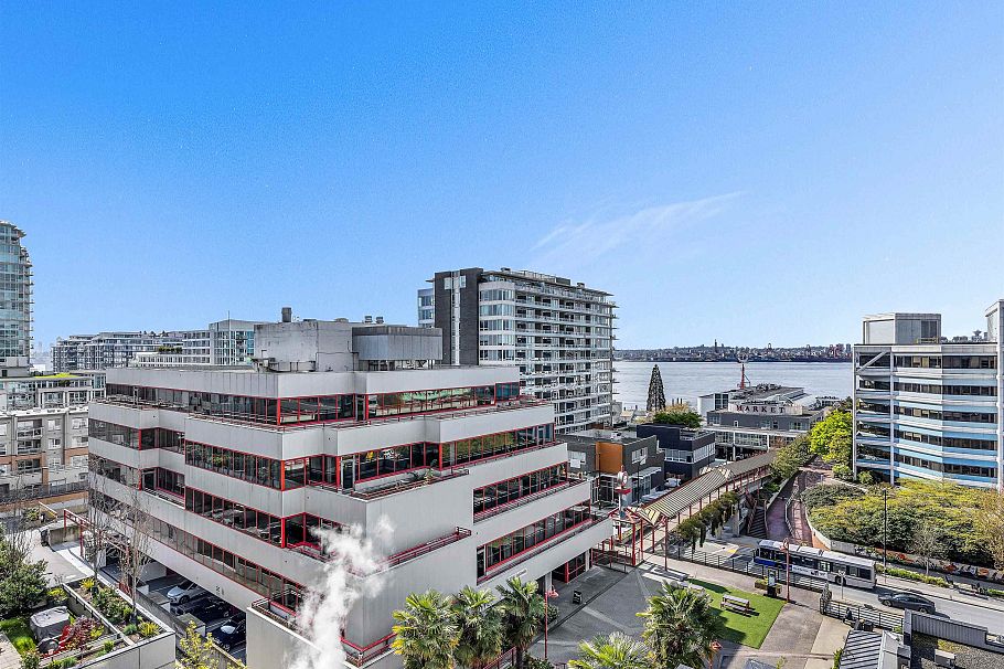 701 155 W 1st Street North Vancouver, BC - 3