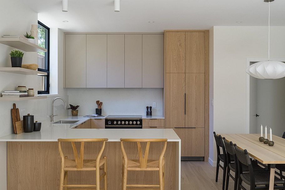 891 E 21st Avenue Vancouver, BC - 3