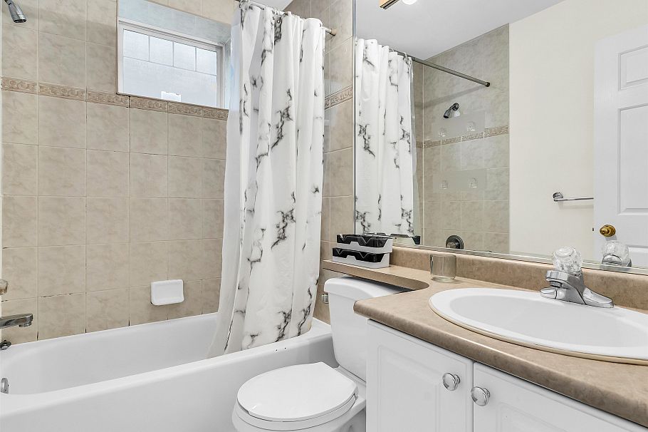 3263 W 14th Avenue Vancouver, BC - 29