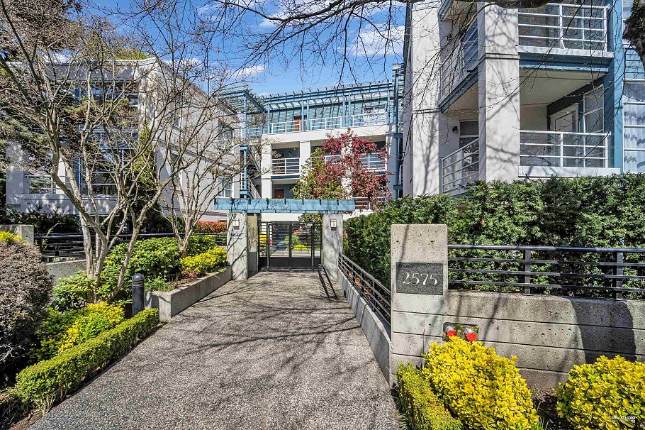 404 2575 W 4th Avenue Vancouver, BC - 17