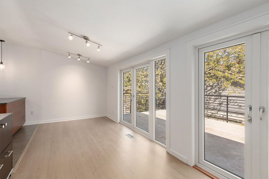 3853 Frances Street Burnaby, BC - 12