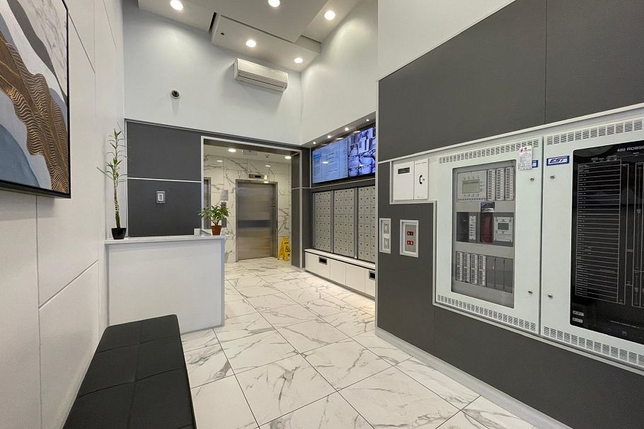 703 480 Robson Street Vancouver, BC - 3