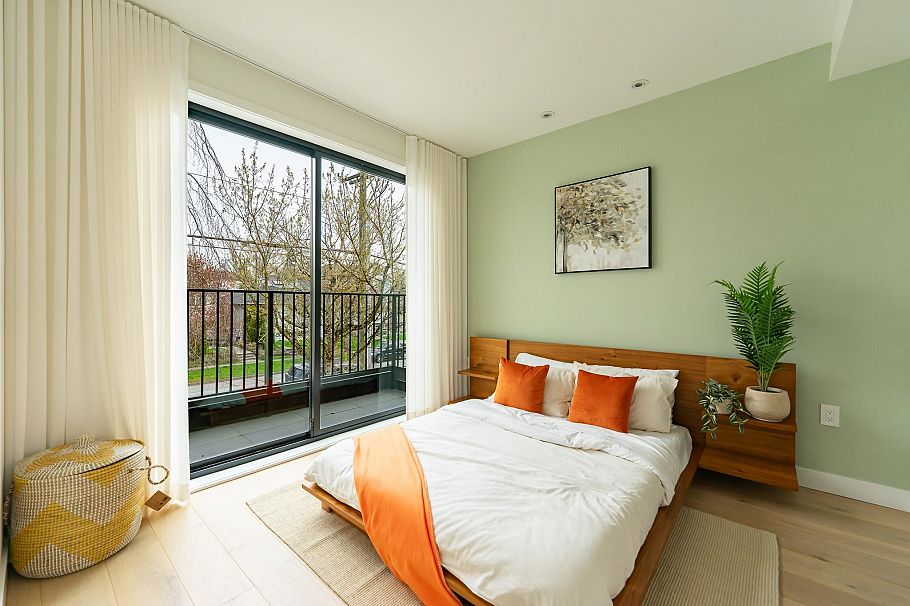 858 W 64th Avenue Vancouver, BC - 22