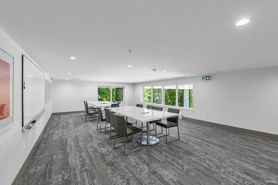 901 3281 E Kent Avenue North Vancouver, BC - 16