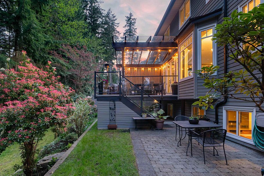 801 Regal Crescent North Vancouver, BC - 37