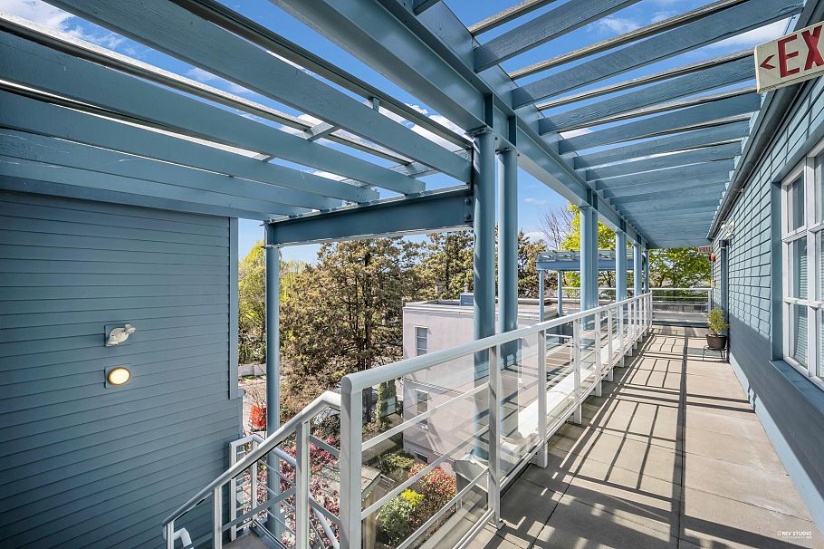 404 2575 W 4th Avenue Vancouver, BC - 25