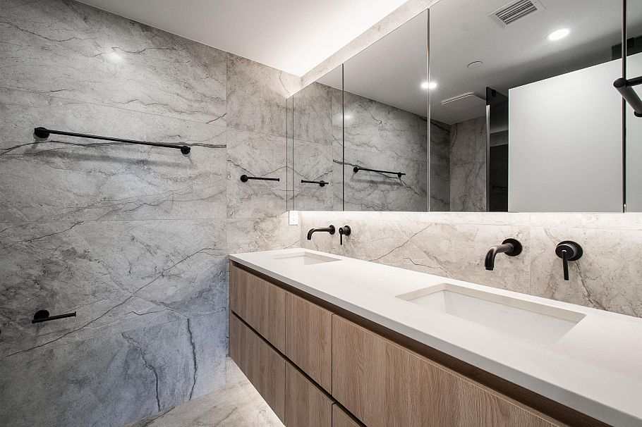 4170 Columbia Street Vancouver, BC - 20