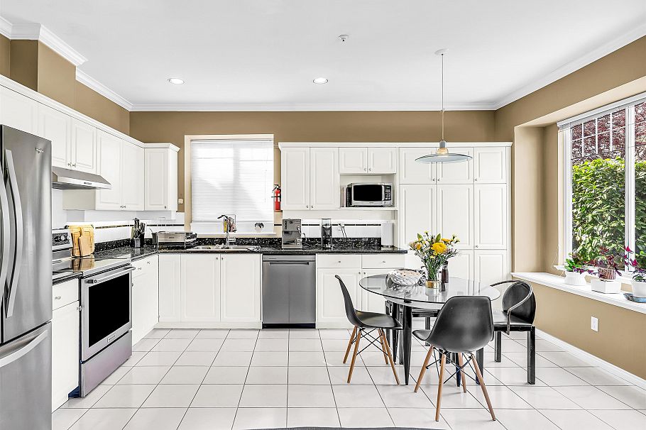 3263 W 14th Avenue Vancouver, BC - 13