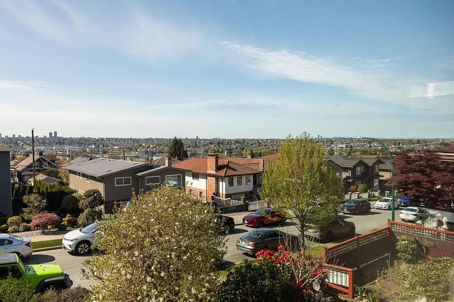 3853 Frances Street Burnaby, BC - 29