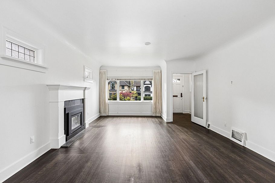 2859 W 33rd Avenue Vancouver, BC - 14