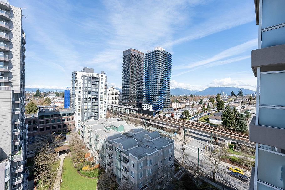 1205 5189 Gaston Street Vancouver, BC - 12