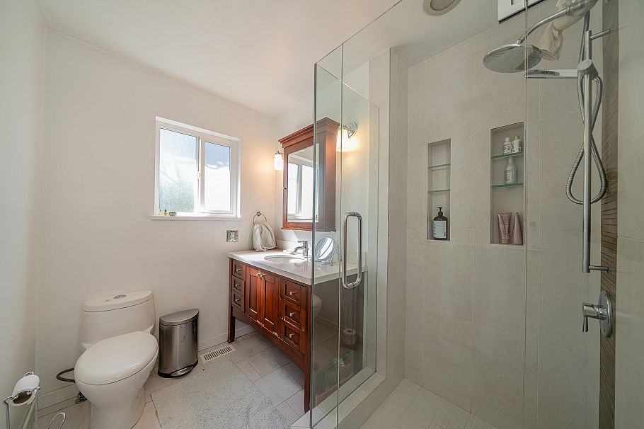 2244 W 32nd Avenue Vancouver, BC - 16