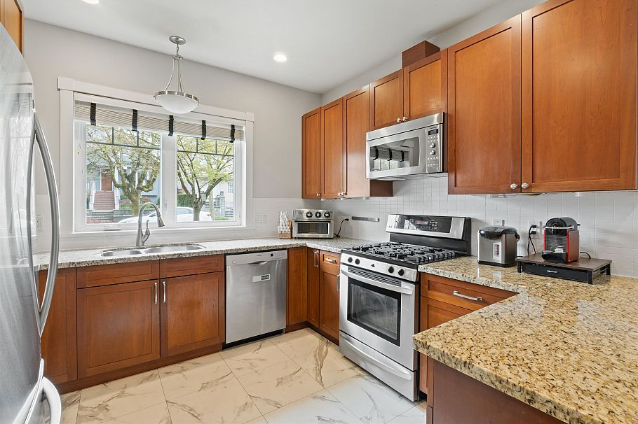 4103 Inverness Street Vancouver, BC - 1