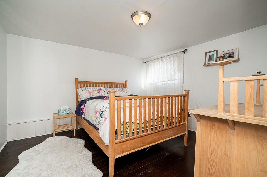 1623 E 12th Avenue Vancouver, BC - 24