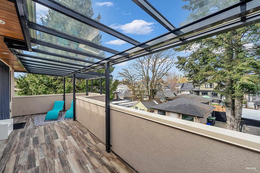 2149 W 46th Avenue Vancouver, BC - 10