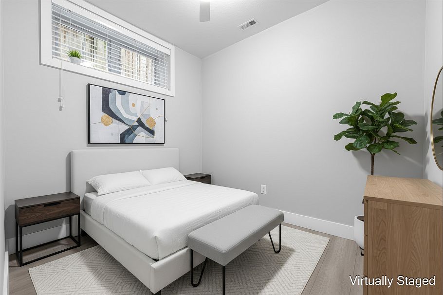 1636 E 12th Avenue Vancouver, BC - 23