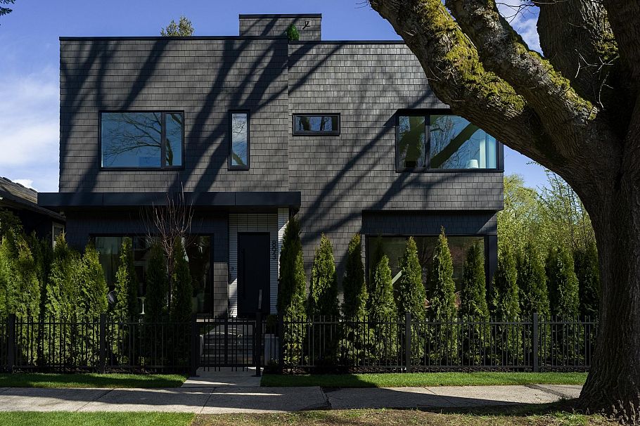 893 E 21st Avenue Vancouver, BC - 32