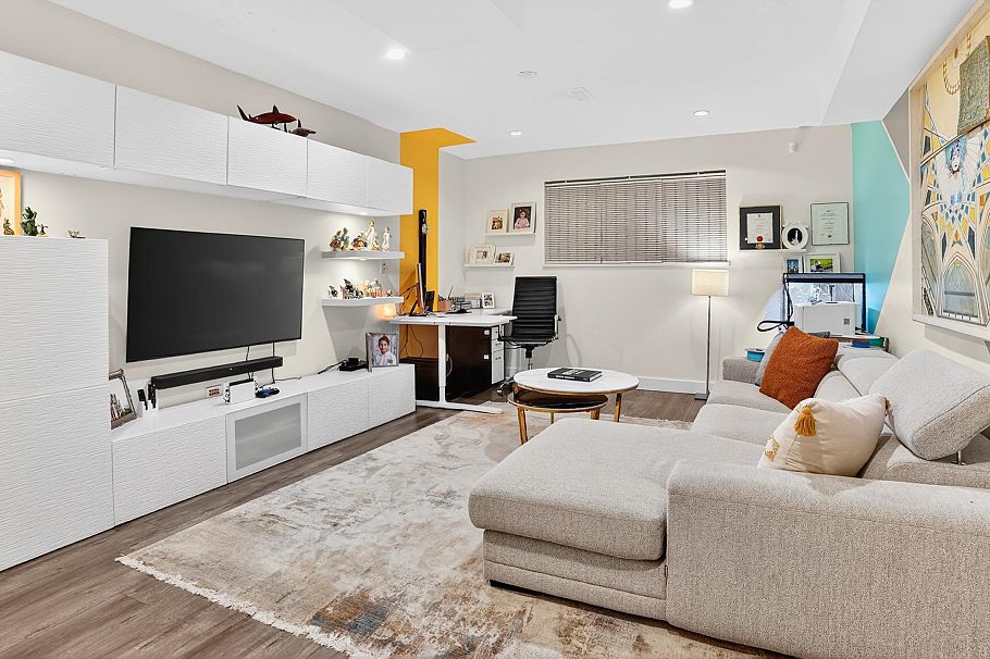 668 Alpine Court North Vancouver, BC - 23