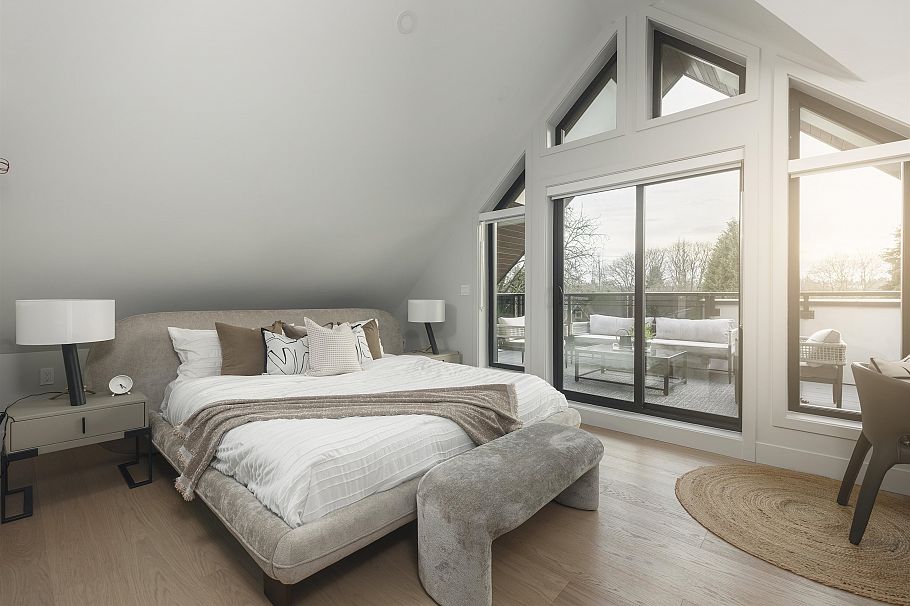 1 2637 W 12th Avenue Vancouver, BC - 26