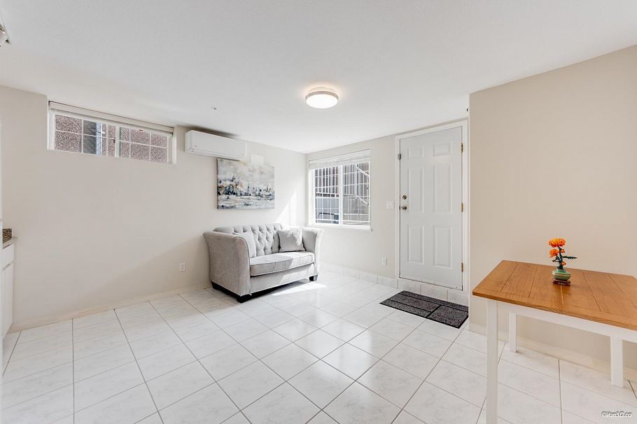 2648 E 19th Avenue Vancouver, BC - 28