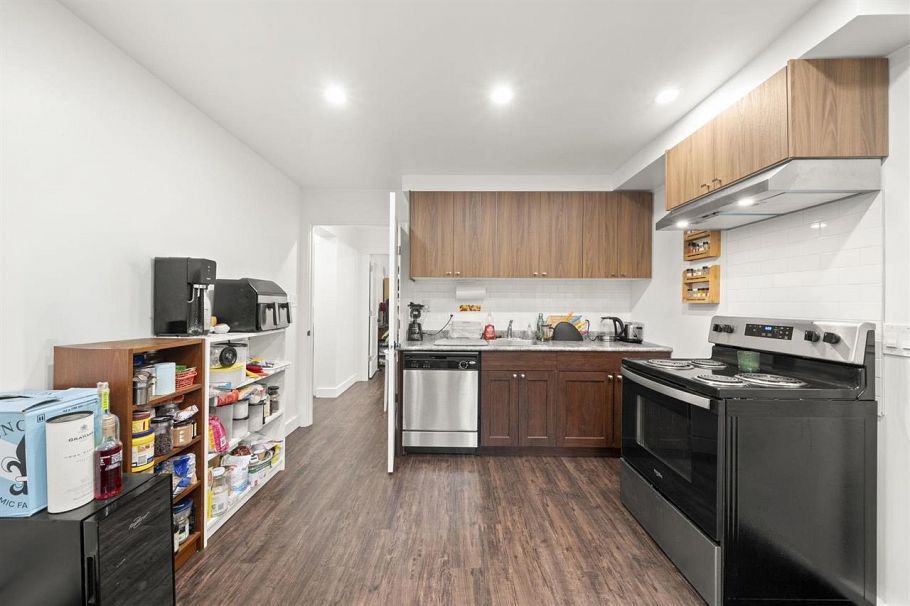 2452 2492 Balsam Street Vancouver, BC - 23