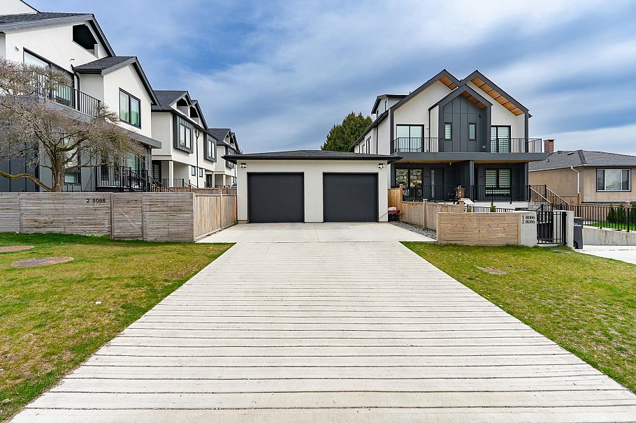 858 W 64th Avenue Vancouver, BC - 37