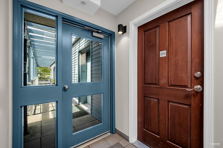 404 2575 W 4th Avenue Vancouver, BC - 27